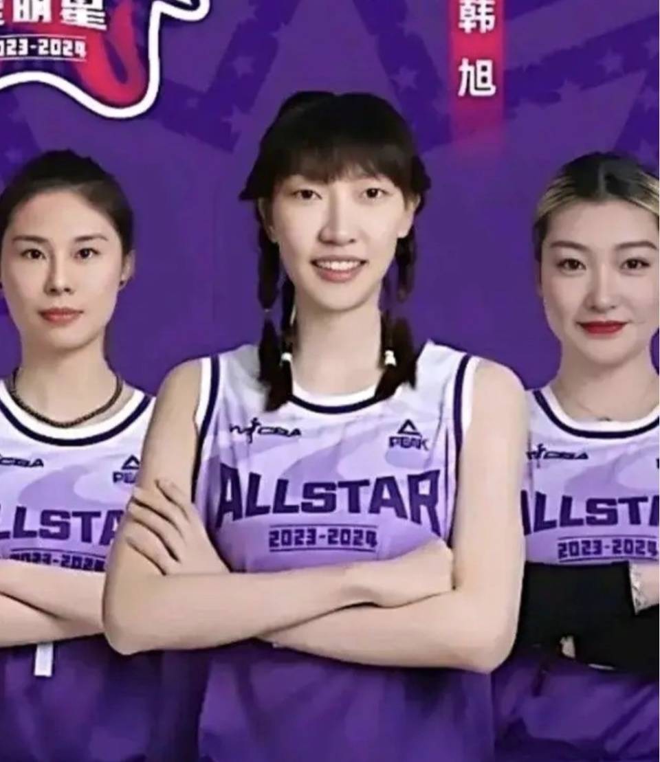 杜锋和郑薇出席篮球抽签，对手阵容“神仙打架”，广东男女篮都要争冠